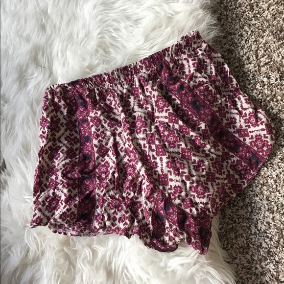 Brandy Melville Pants - Brandy Melville Fun Shorts